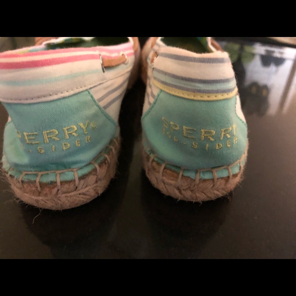 Sperry boat shoes- top-sider